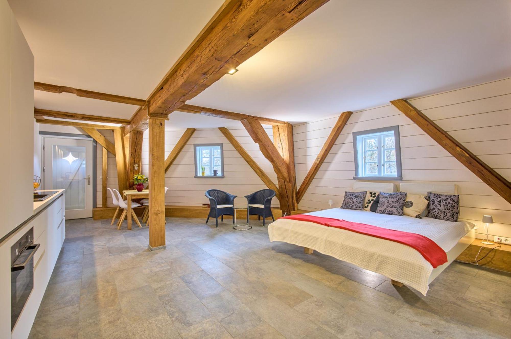Moderne Ferienwohnungen In Einer Muehle Im Zentrum Flensburgs Bilik gambar