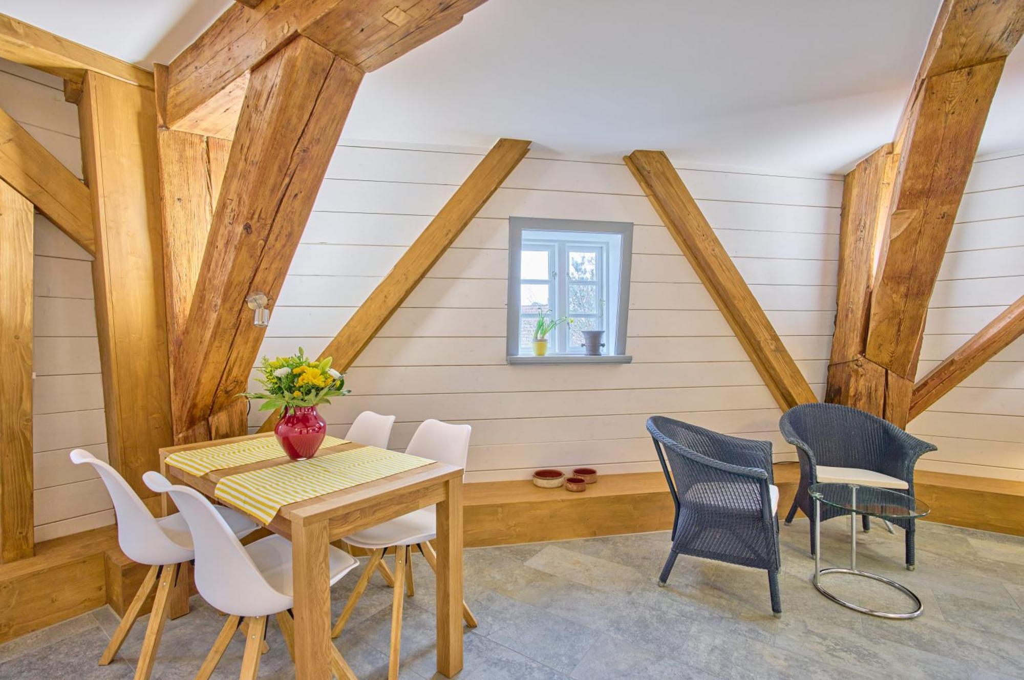 Moderne Ferienwohnungen In Einer Muehle Im Zentrum Flensburgs Bilik gambar